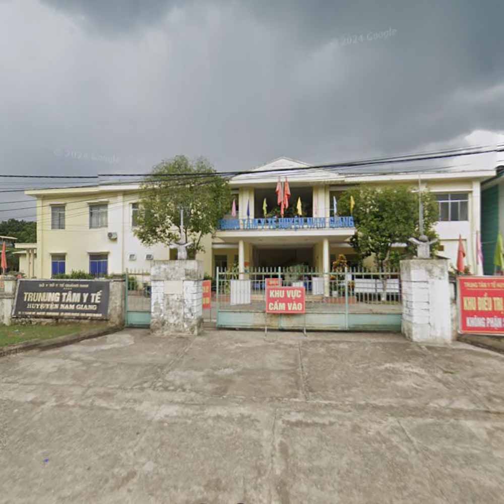 Chuyển viện bằng xe cấp cứu dịch vụ tại Trung tâm Y tế khu vực Nam Giang