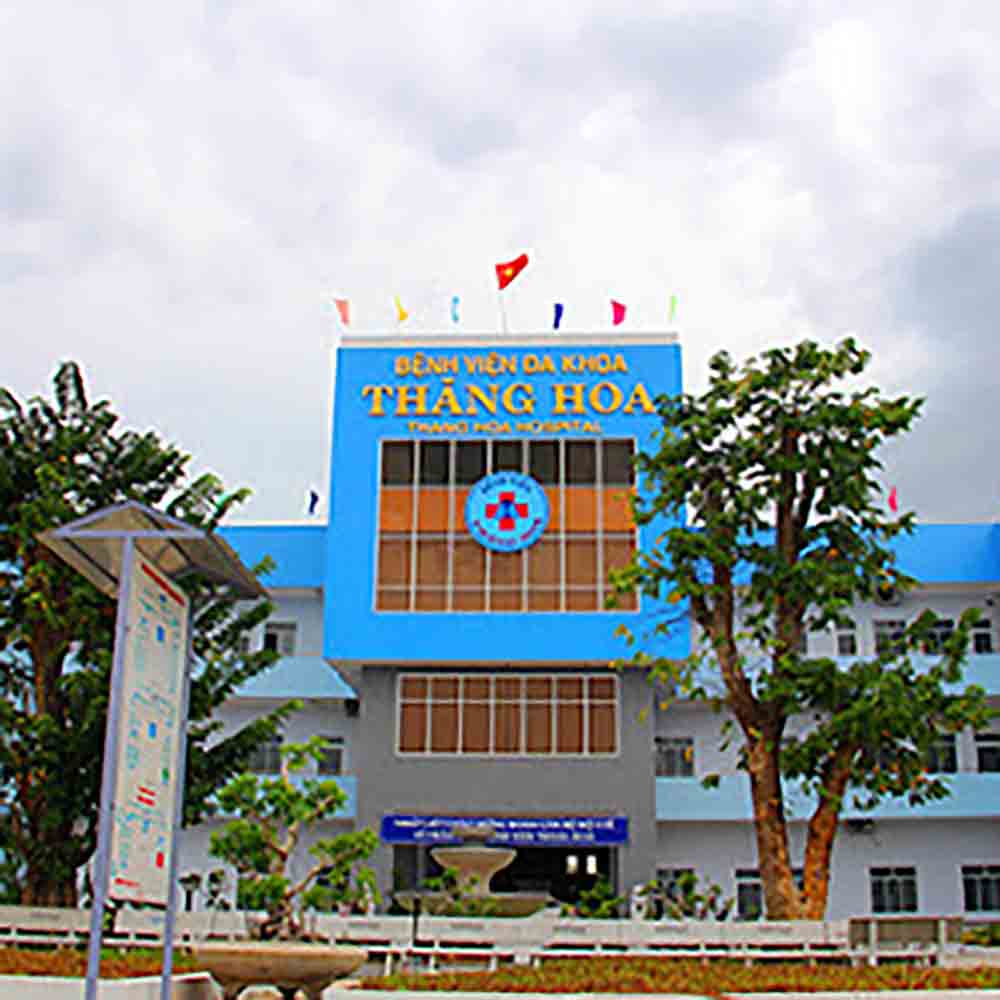 Xe cấp cứu dịch vụ tại Bệnh viện Đa khoa Thăng Hoa