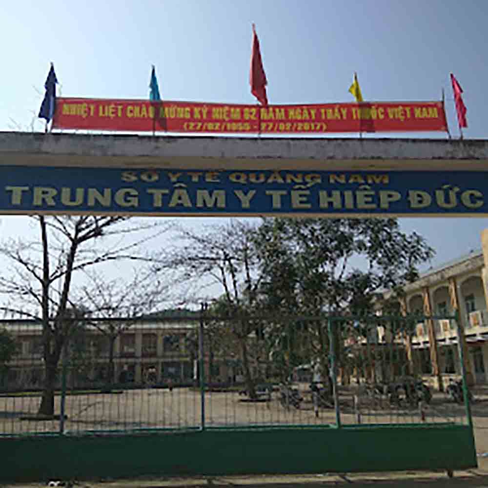 Xe cấp cứu dịch vụ tại Trung Tâm Y Tế Hiệp Đức